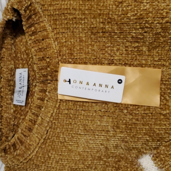 NWT - Yellow Ocre and Cream colors sweater - SMALL - Jon & Anna - Picture 2 of 7